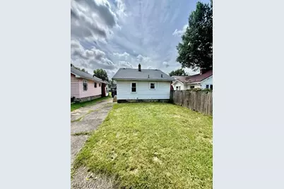 328 Marmion Avenue, Youngstown, OH 44507 - Photo 8