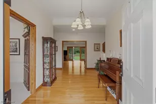 66 Alexander Dr, Williamstown, WV 26187 - Photo 16