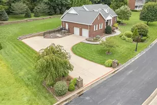 66 Alexander Dr, Williamstown, WV 26187 - Photo 4