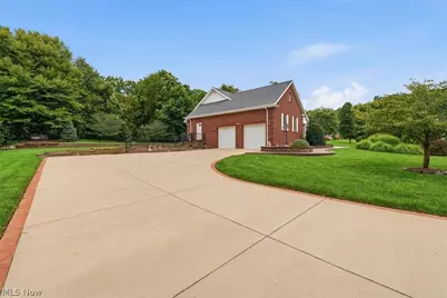 66 Alexander Drive, Williamstown, WV 26187 - Photo 8