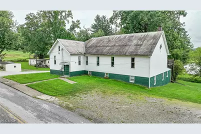 980 Shamrock Drive, Barnesville, OH 43713 - Photo 2