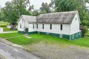 980 Shamrock Dr, Barnesville, OH 43713 - Photo 2