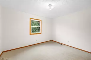 1404 Kristen Cir, Mogadore, OH 44260 - Photo 20