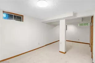1404 Kristen Cir, Mogadore, OH 44260 - Photo 26