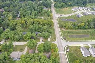 3846 Golden Wood Wy, Uniontown, OH 44685 - Photo 48