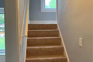 10013 Somerset Ave, Loveland, OH 44108 - Photo 8