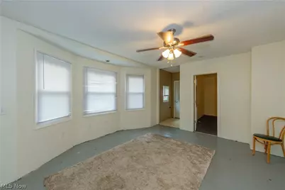 827 Starkweather Avenue, Loveland, OH 44113 - Photo 2