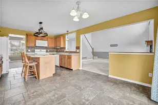 5292 Meadow Park Dr, Kent, OH 44240 - Photo 10