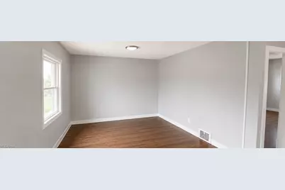 12200 Milligan Avenue, Loveland, OH 44135 - Photo 2
