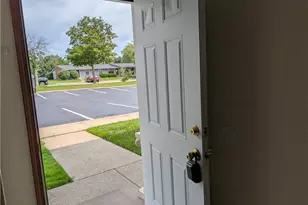 1539 Whitehall Blvd, Kent, OH 44240 - Photo 8