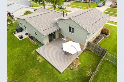 4700 Idleview Drive, Vermilion, OH 44089 - Photo 2