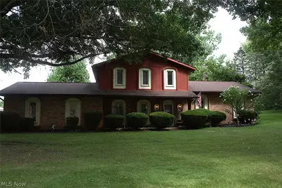11650 Streamview Avenue NW, Uniontown, OH 44685 - Photo 2