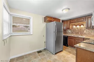 324 Viking St NW, North Canton, OH 44720 - Photo 12