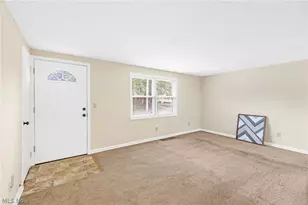 324 Viking St NW, North Canton, OH 44720 - Photo 4
