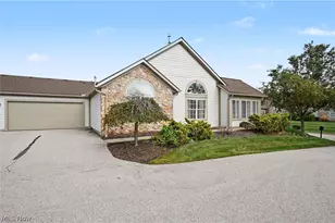 604 Crossings Cir, Tallmadge, OH 44278 - Photo 6