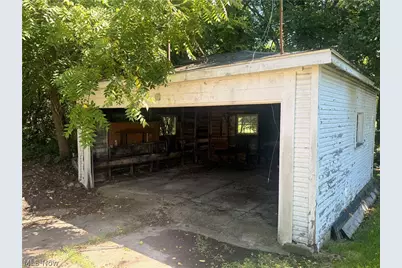 231 Marmion Avenue, Youngstown, OH 44507 - Photo 2