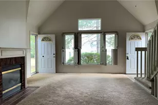 4228 Castle Ridge, Akron, OH 44321 - Photo 4