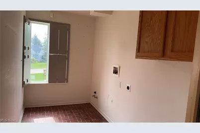 4228 Castle Ridge, Akron, OH 44321 - Photo 12