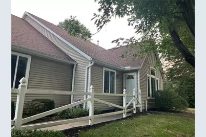 4228 Castle Ridge, Akron, OH 44321 - Photo 2