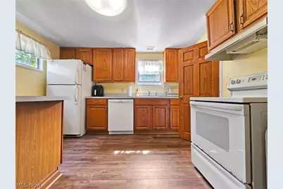 27304 White Road, Willoughby Hills, OH 44092 - Photo 24