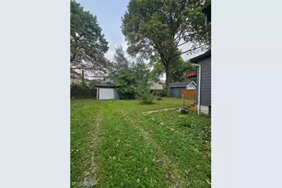 907 Delia Avenue, Akron, OH 44320 - Photo 2