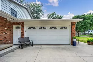 9128 Idlewood Dr, Mentor, OH 44060 - Photo 4