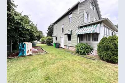 547 W Maple Street, North Canton, OH 44720 - Photo 26