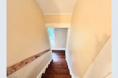547 W Maple Street, North Canton, OH 44720 - Photo 20