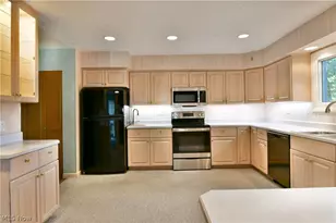 221 Southview Rd, Canfield, OH 44406 - Photo 14