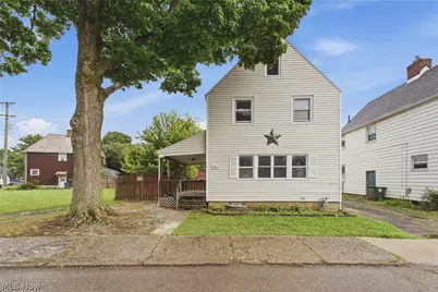1306 Roslyn Avenue SW, Canton, OH 44710 - Photo 2