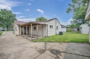 37338 Lakeshore Blvd, Eastlake, OH 44095 - Photo 26