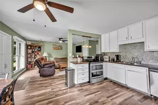 37338 Lakeshore Blvd, Eastlake, OH 44095 - Photo 12