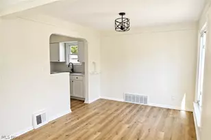 13520 St James Ave, Loveland, OH 44135 - Photo 6