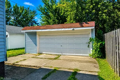 13520 Saint James Avenue, Loveland, OH 44135 - Photo 18