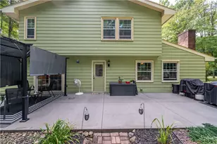 1238 Will O Wood Dr, Hubbard, OH 44425 - Photo 8