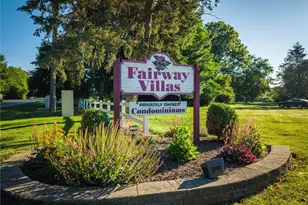 2551 Royal County Down, Uniontown, OH 44685 - Photo 6