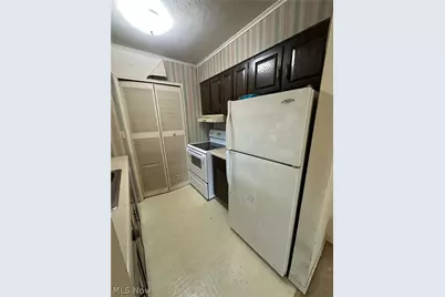 2551 Royal County Down #D, Uniontown, OH 44685 - Photo 22