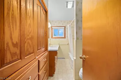 7454 Oberlin Road, Elyria, OH 44035 - Photo 16