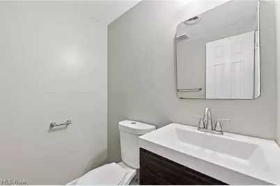 1099 Westfield Circle, Painesville, OH 44077 - Photo 16