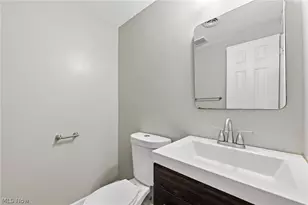 1099 Westfield Cir, Painesville, OH 44077 - Photo 16