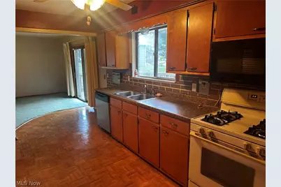 182 Wayne Avenue, Akron, OH 44301 - Photo 12