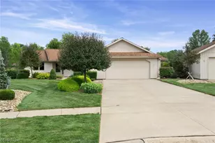 32647 Deerspring Ct, North Ridgeville, OH 44039 - Photo 6
