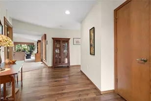 32647 Deerspring Ct, North Ridgeville, OH 44039 - Photo 8