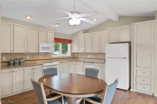 32647 Deerspring Ct, North Ridgeville, OH 44039 - Photo 20