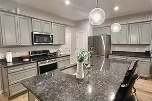 875 Dipper Ln, Aurora, OH 44202 - Photo 2