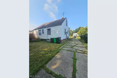 2177 Green Ridge Drive, Wickliffe, OH 44092 - Photo 6