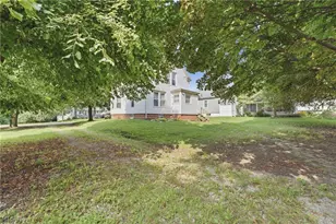 284 E Park Ave, Barberton, OH 44203 - Photo 6