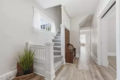 284 E Park Avenue, Barberton, OH 44203 - Photo 10