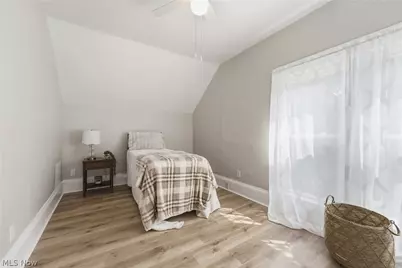 284 E Park Avenue, Barberton, OH 44203 - Photo 26