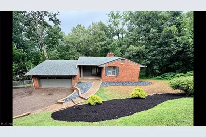 132 Hillcrest Drive, Marietta, OH 45750 - Photo 2